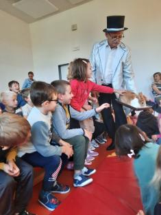 Varietní vystoupení Agnes